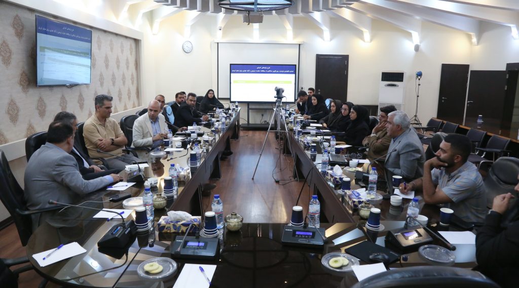 تأکید رئیس انجمن شرکت‌های دانش‌بنیان کرمان بر نقش فناوری در عبور از بحران‌های اقتصادی استان